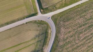 Dreht sich die Kurve am uns oder wir um die Kurve?