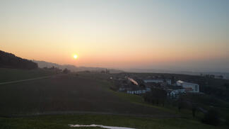 Panoramaflug über dem Frienisberg