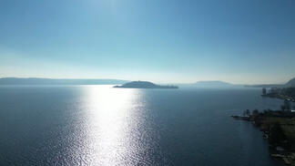 Bielersee-Panorama über Twann